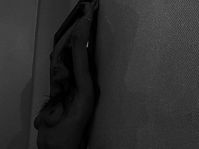 CHLOESINS free hard sexy photo