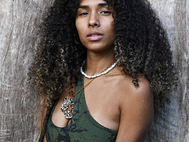 LIONCOURT77 free sexy photo