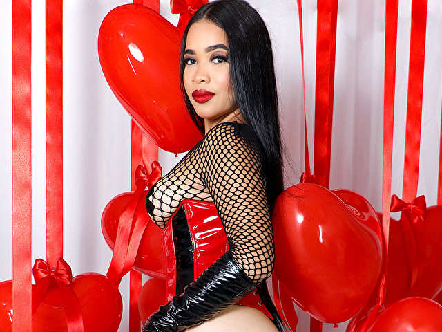 KARLABELUCCI free sexy photo