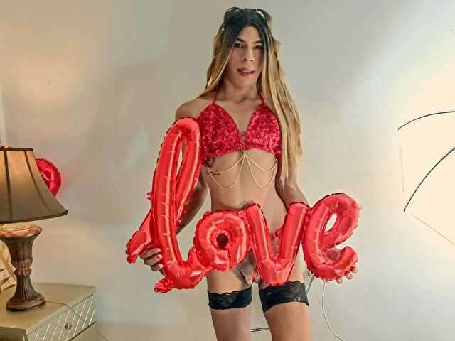 CRISTALHOTTS free sexy photo