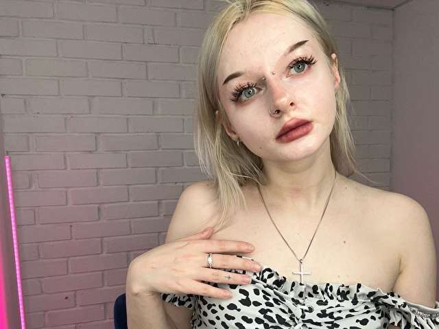 ALESSAKISS free sexy photo