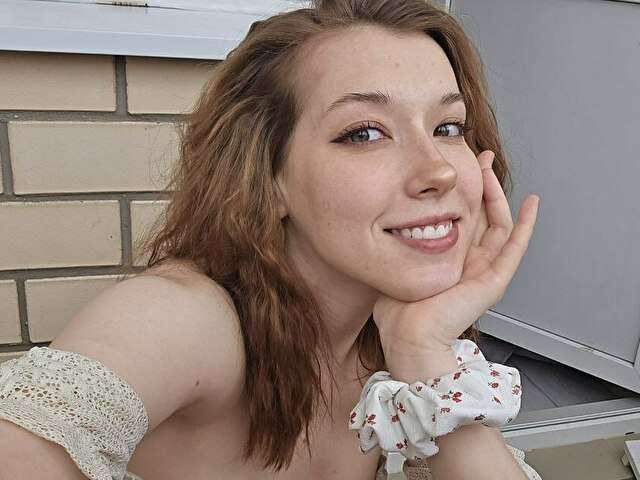 YUPYUNA free sexy photo