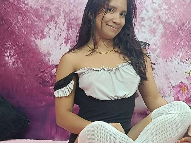 PRETTYSUB4U free sexy photo
