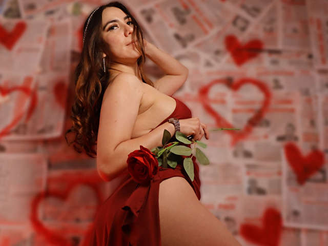 FREYARAVENWO free sexy photo