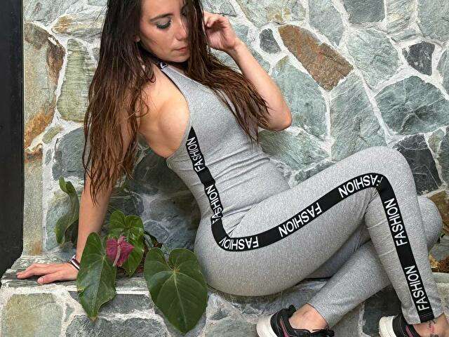 FREYARAVENWO free sexy photo