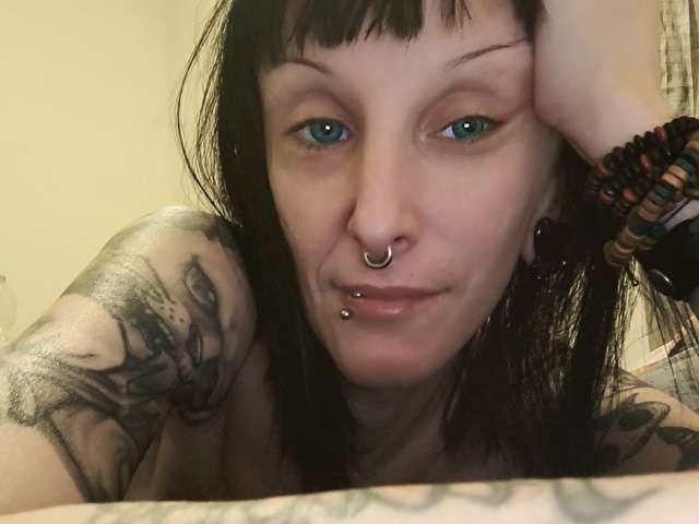 DEALYLITH free sexy photo