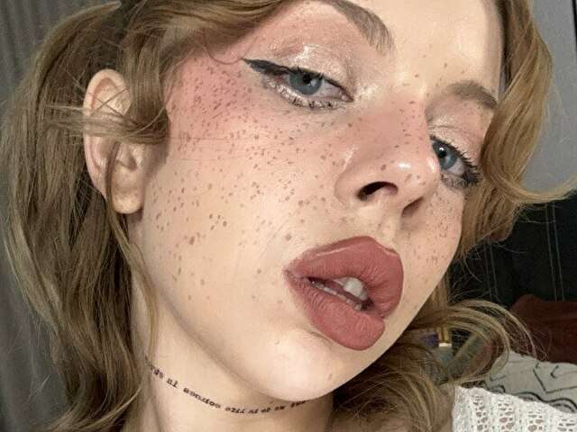 HANNAHCARR free sexy photo