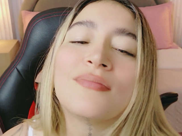 EMILYPARKERR free sexy photo