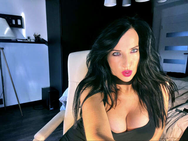 HOTCHANTAL free sexy photo