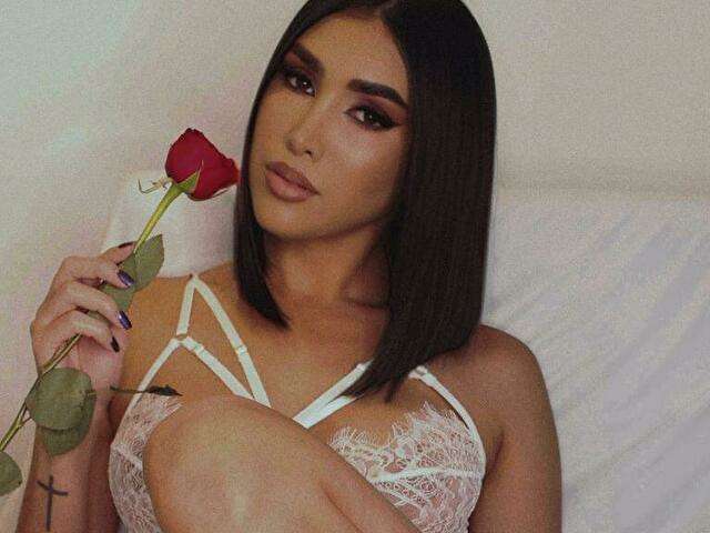 ARIAMATHEUSS free sexy photo