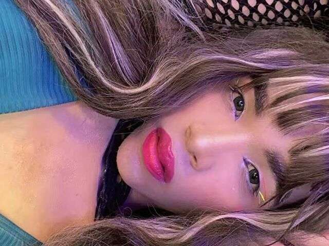 SAMANTHA1 free sexy photo
