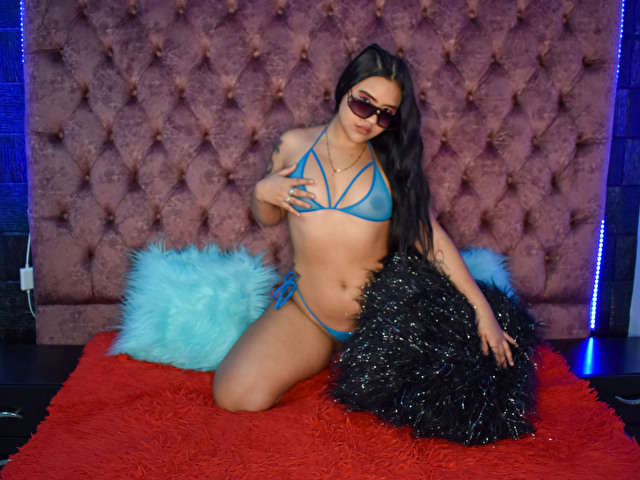 ASHLEYFOX free sexy photo