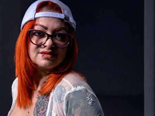EMILYROUSSE free sexy photo