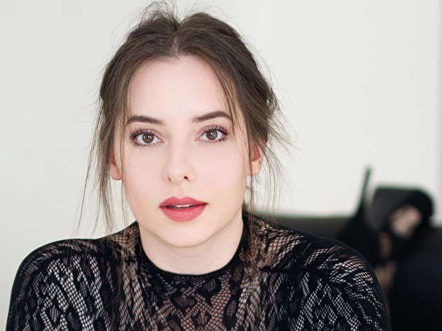 SOPHIELIPS free sexy photo