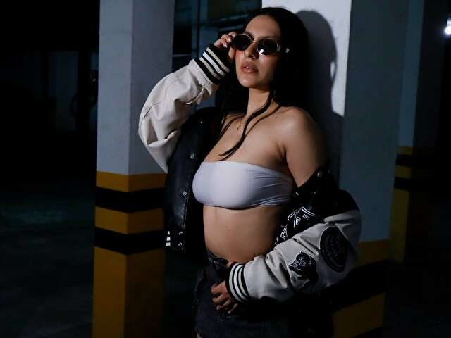 ADHARAGIL free sexy photo