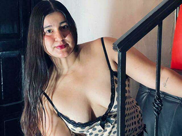 TIFANYCONORS free sexy photo