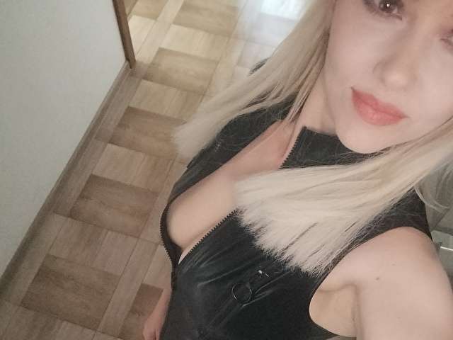 ANNETMANIC free sexy photo