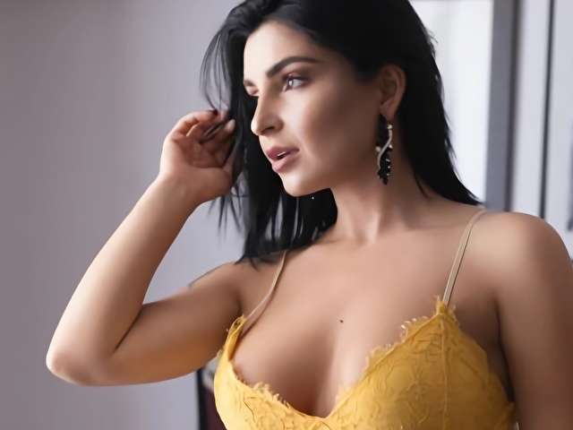 ELLIENOIRE1 free sexy photo