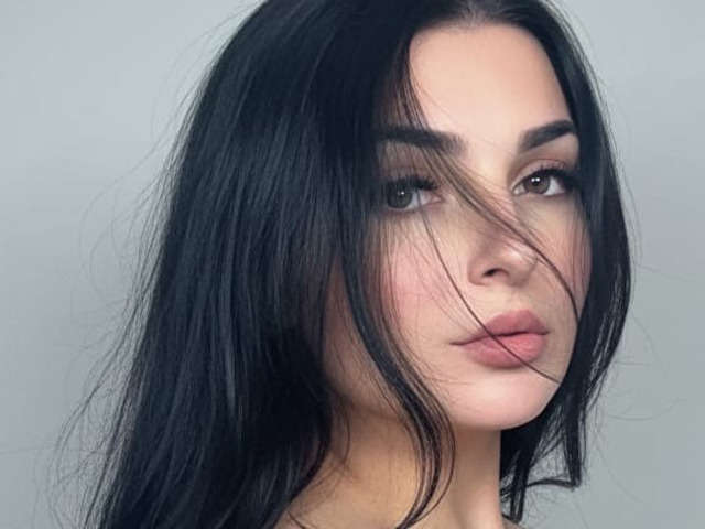 ELLIENOIRE1 free sexy photo