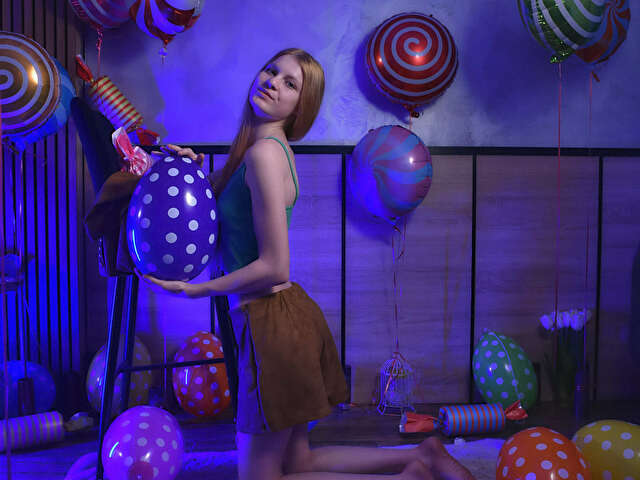 ALICEWISS1 free sexy photo