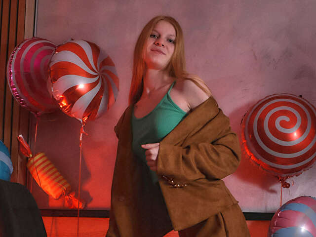 ALICEWISS1 free sexy photo
