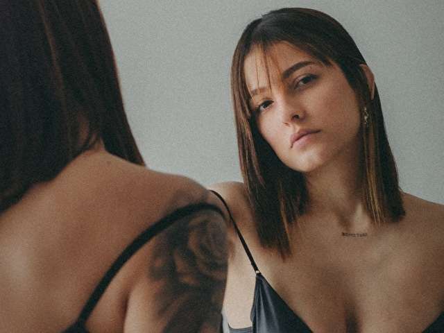 ISABELAWAYNE free sexy photo