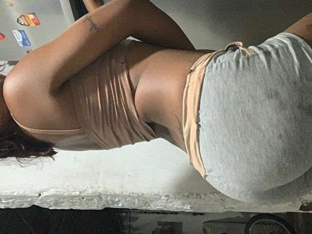 EMMALOZANO free sexy photo