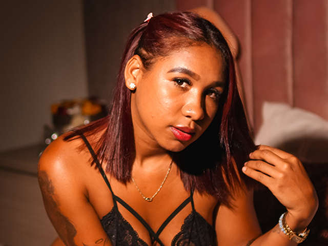 EMMALOZANO free sexy photo