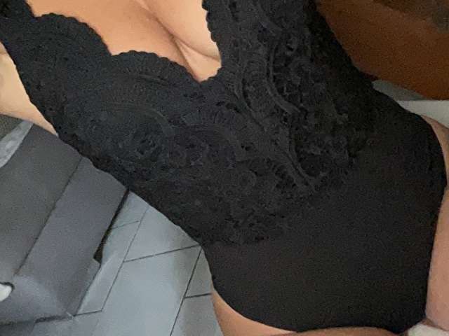 SERENA1 free sexy photo