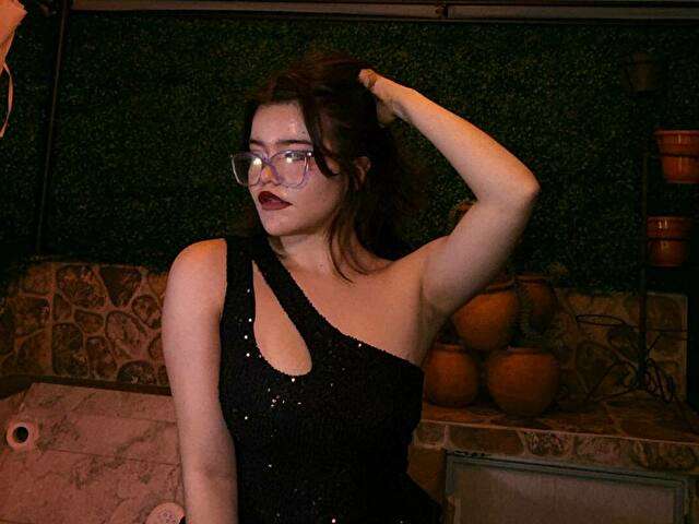 ALEXAMISS19 free sexy photo
