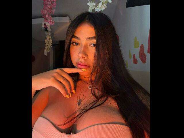 SALOMEOWENS free sexy photo