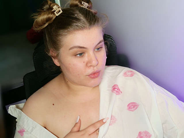 HONEYLIPS free sexy photo