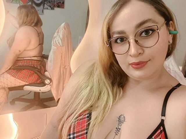 NATASHABLOND free sexy photo
