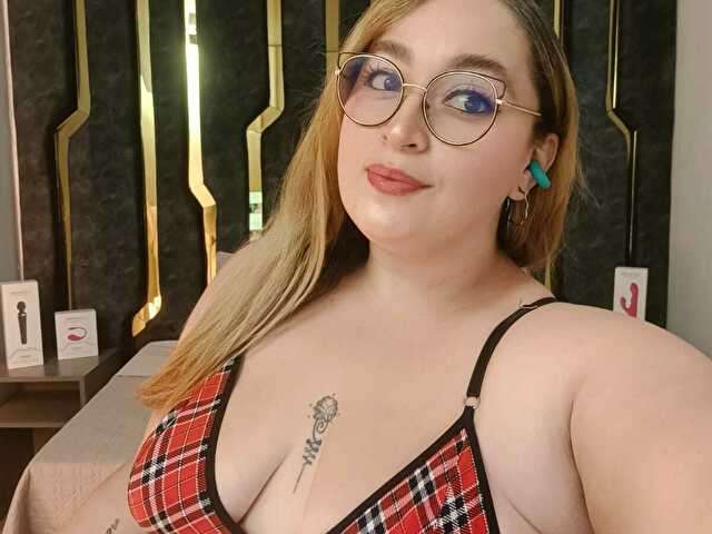 NATASHABLOND free sexy photo