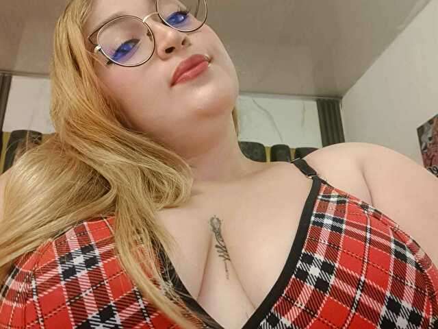 NATASHABLOND free sexy photo