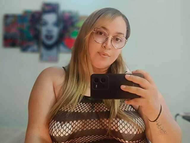 NATASHABLOND free sexy photo