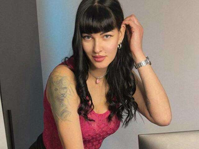 AGATAMOORE free sexy photo