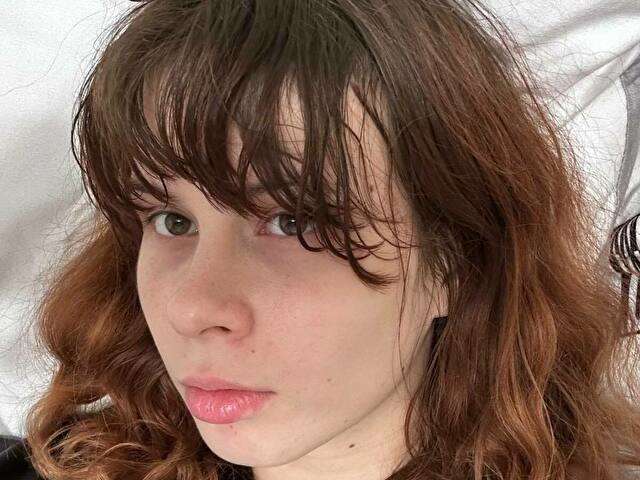 YOURSONYYA free sexy photo