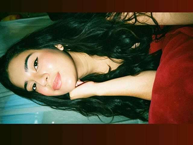 KENIAWALKER1 free sexy photo