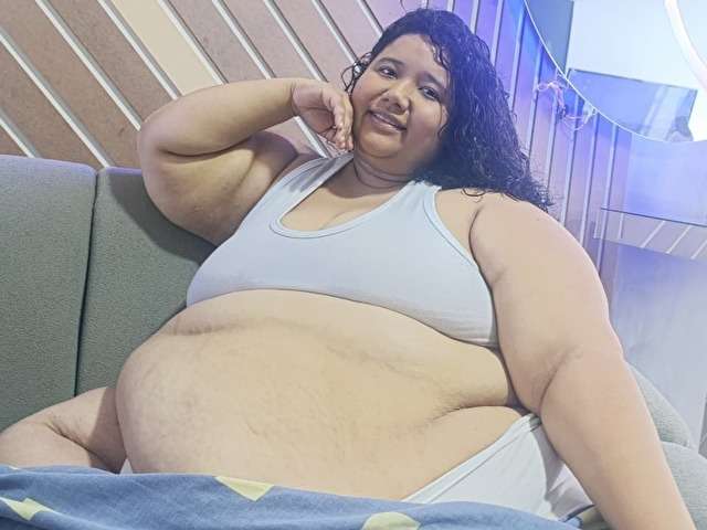 BIGLUCYY1 free sexy photo