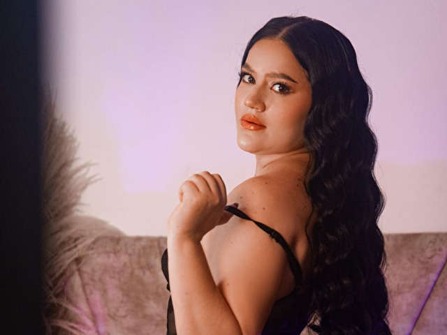 ANDREADELUCA free sexy photo