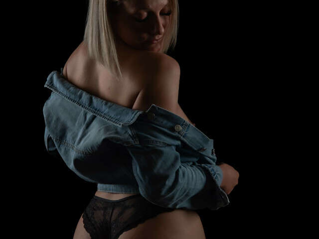 SAYANASHOW free sexy photo