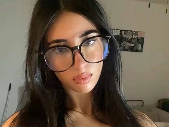 MAEXY free sexy photo
