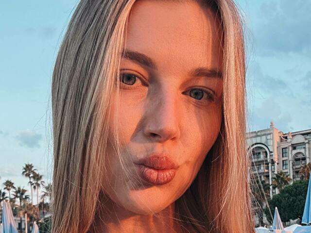 WOWBLOND free sexy photo