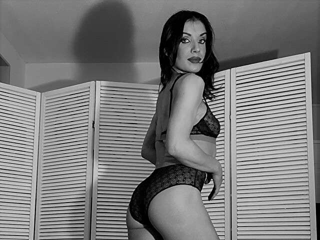 LADYNAMIT free hard sexy photo