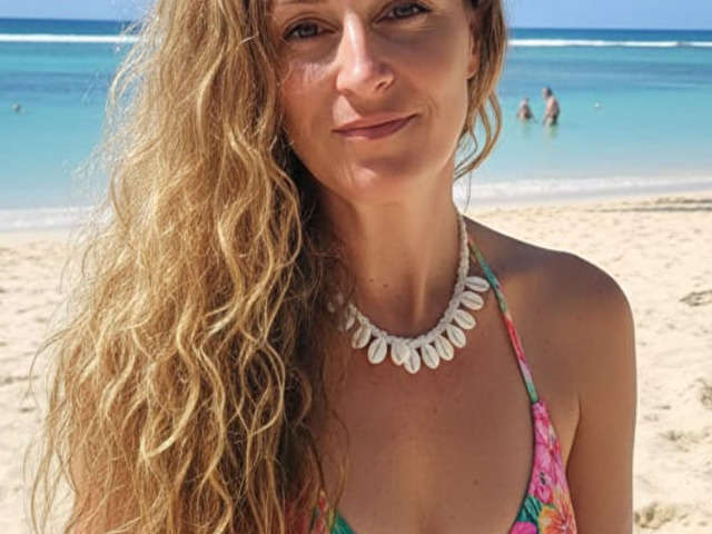 POESBI free sexy photo