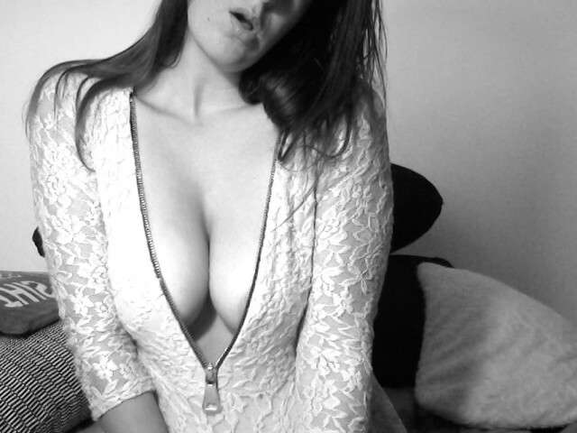 LINSEYSQUIRT free hard sexy photo