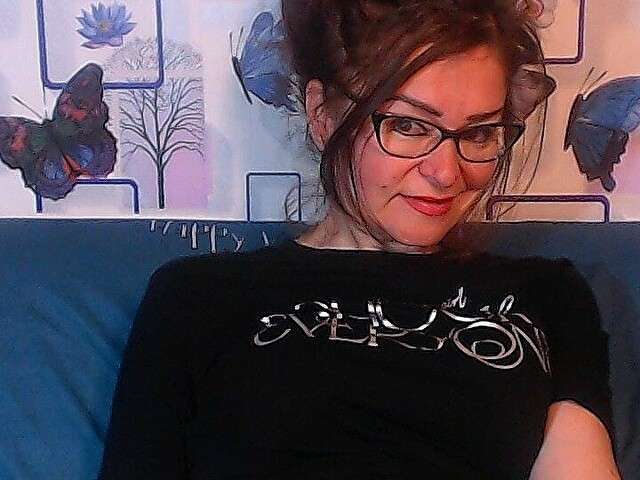 SEXYMILF4U free sexy photo